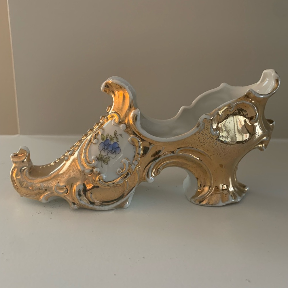 Vtg. Porcelain Victorian shoe